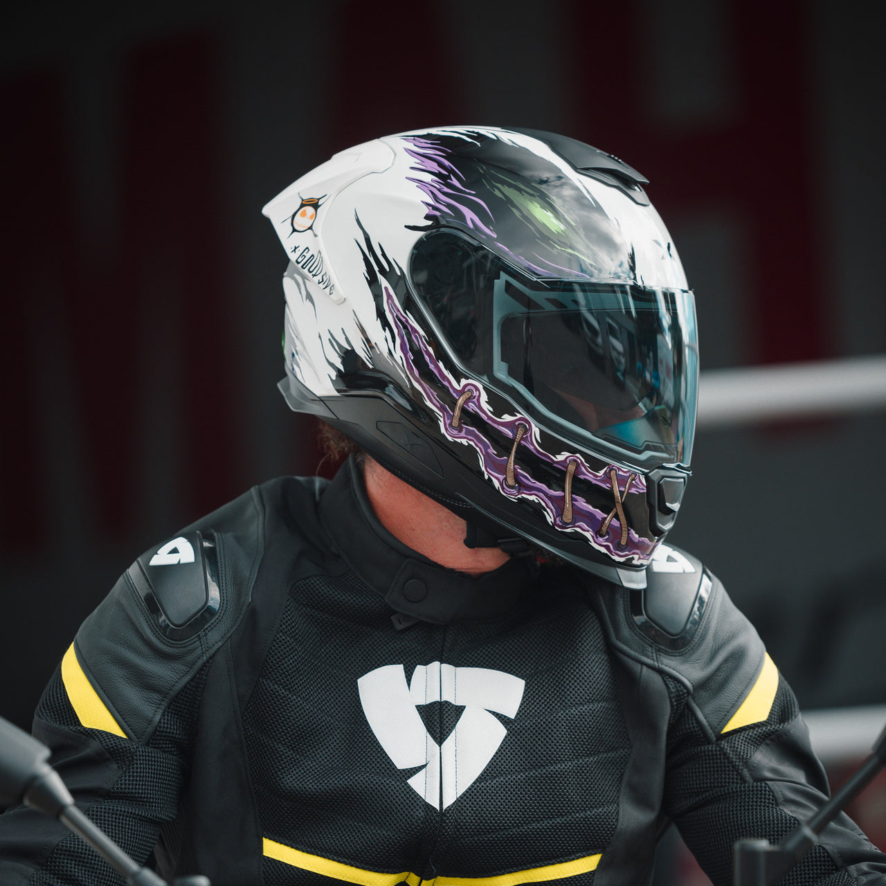 The Y.100R Night Rider Street Helmet – Nexx UK